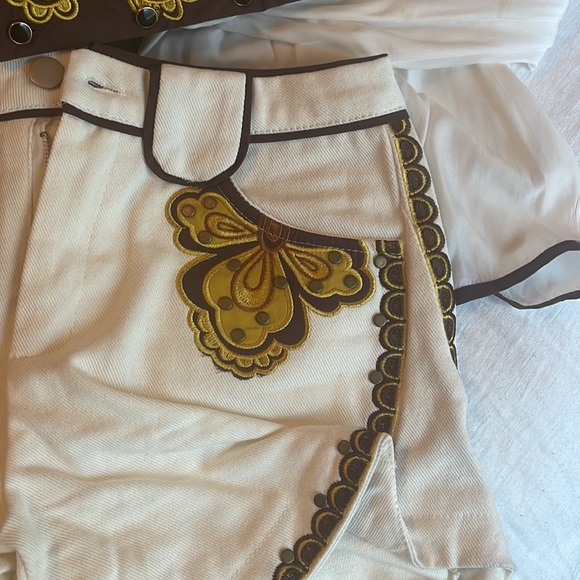 Shirt and short set - Picture 2 of 5